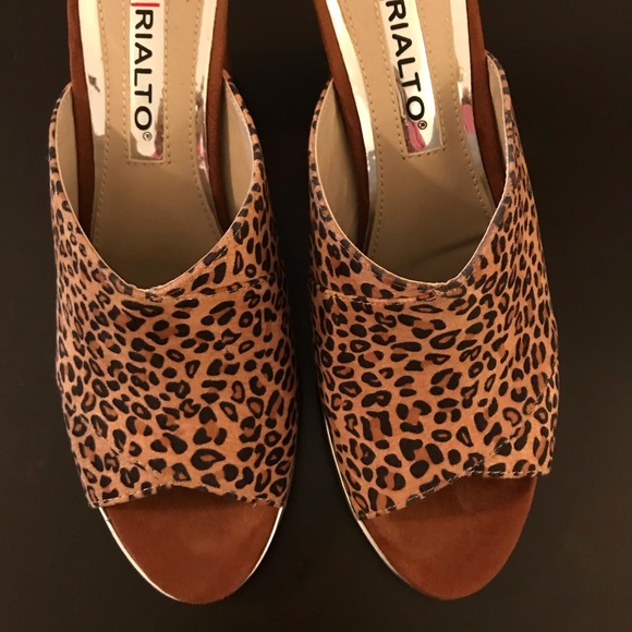 Rialto faux suede slide in brown leopard - Picture 4 of 11